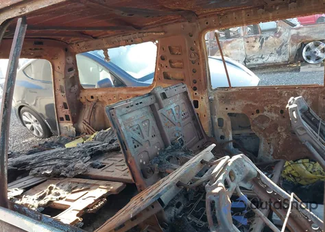 2015 Chevrolet Suburban 1500 Lt z USA, uszkodzony, nr VIN 1GNSCJKC1FR593926